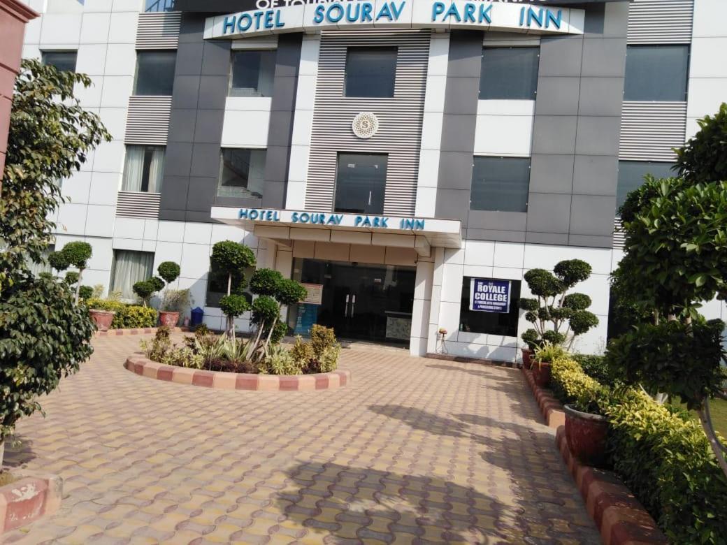 Hotel Sourav Park Inn Agra Агра Екстер'єр фото