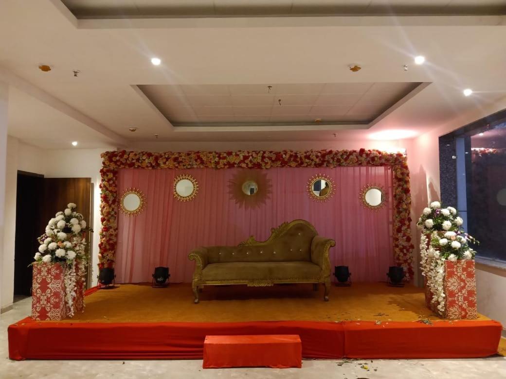 Hotel Sourav Park Inn Agra Агра Екстер'єр фото